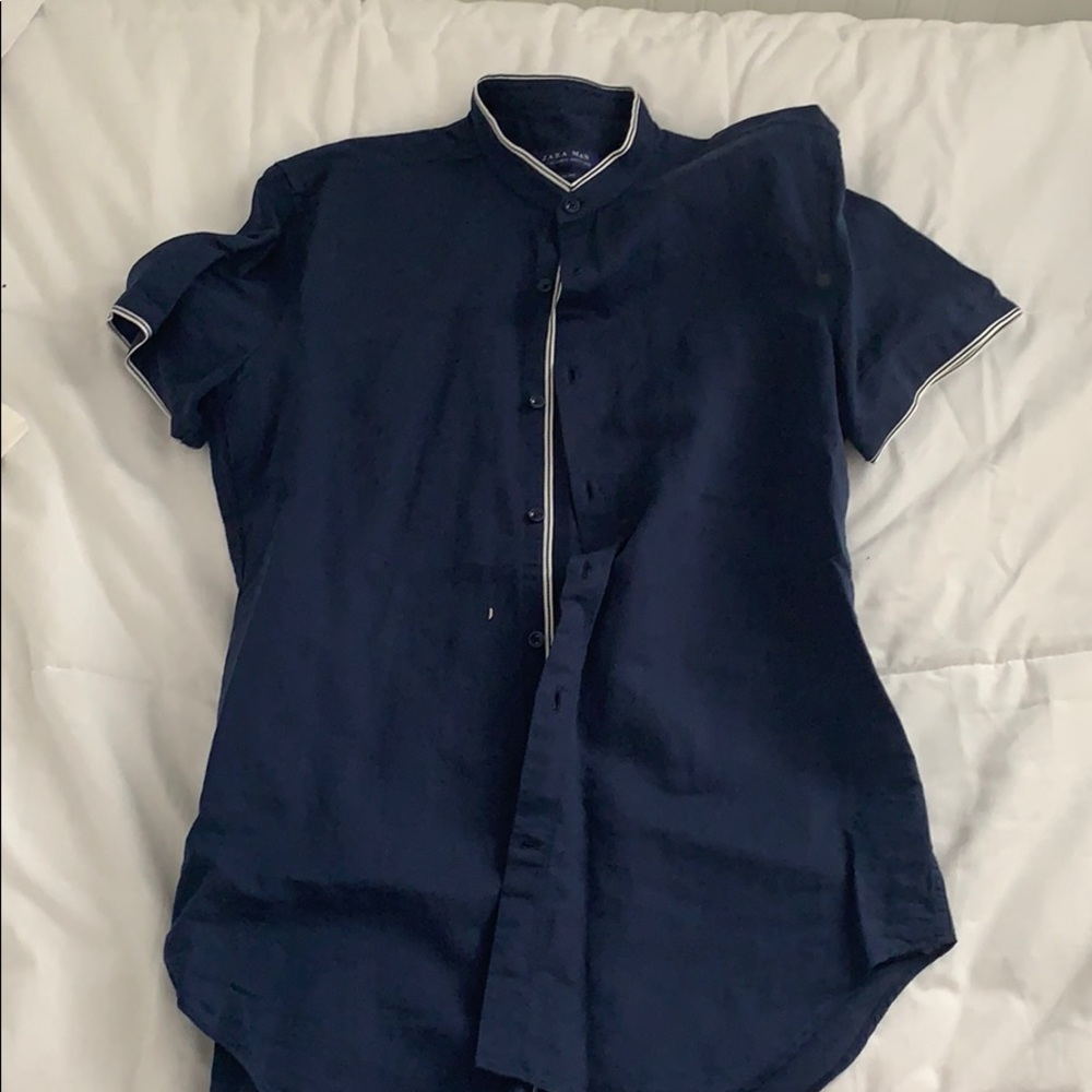 Zara men slim fit mock neck shirt